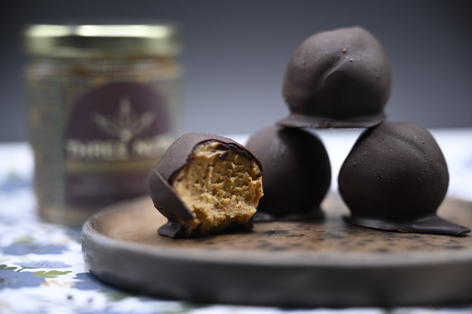 SPICED CASHEW BUTTER CHICKPEA TRUFFLES aka NUT BUTTER BALLS